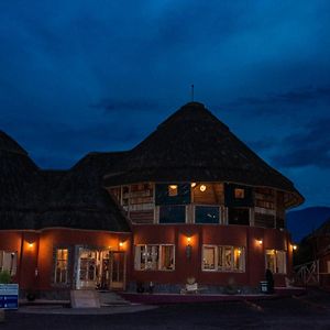 Ingagi Park View Lodge