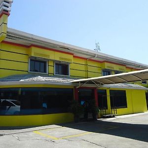 Park Bed And Breakfast Hotel Pasay